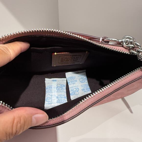 COACH Teri Shoulder Bag In Signature Canvas CV933 Dusty Pink - Picture 6 of 16